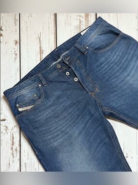 Diesel SAFADO Reg Slim Straight Jeans Tag 36 x 30 Button Fly OR80K Medium Wash